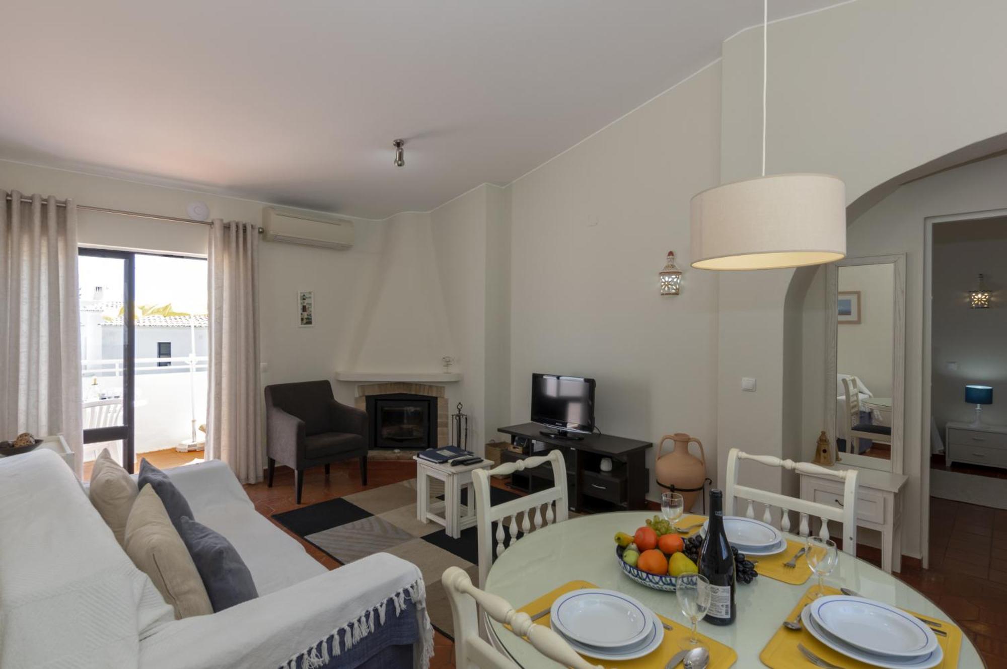 One-Bedroom Apartment Garden View