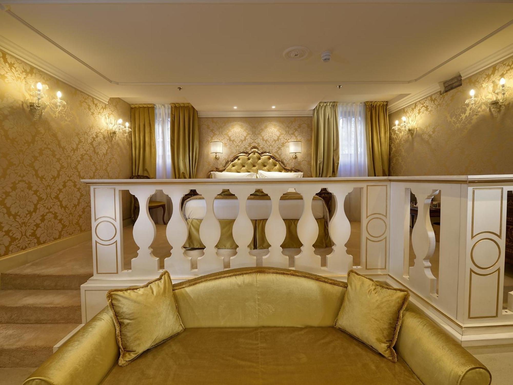 Deluxe Double or Twin Room