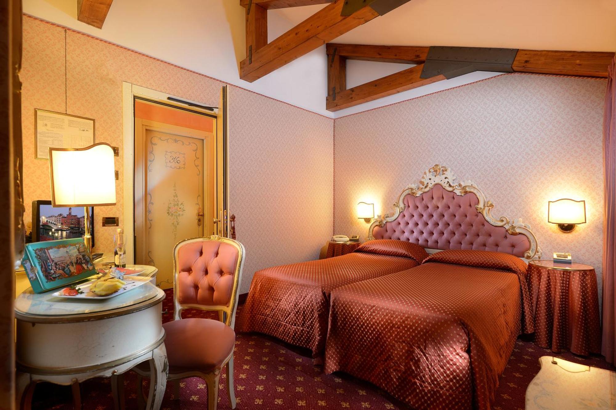 Classic Double or Twin Room no smoking