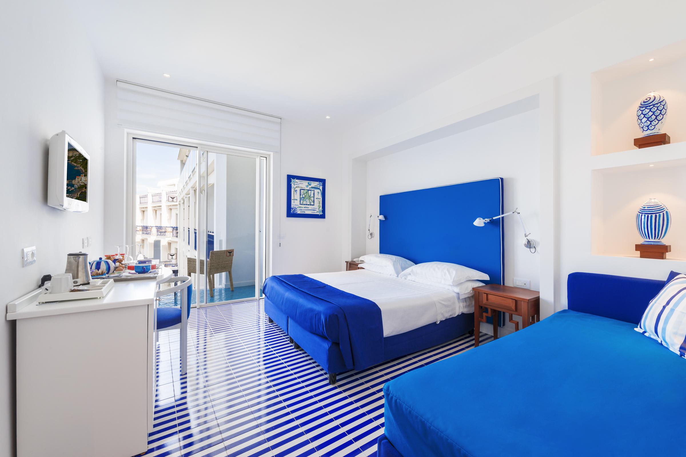 Comfort Triple Room