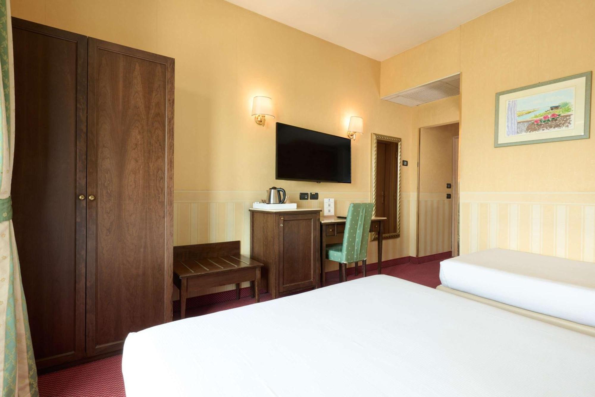 Classic Triple Room
