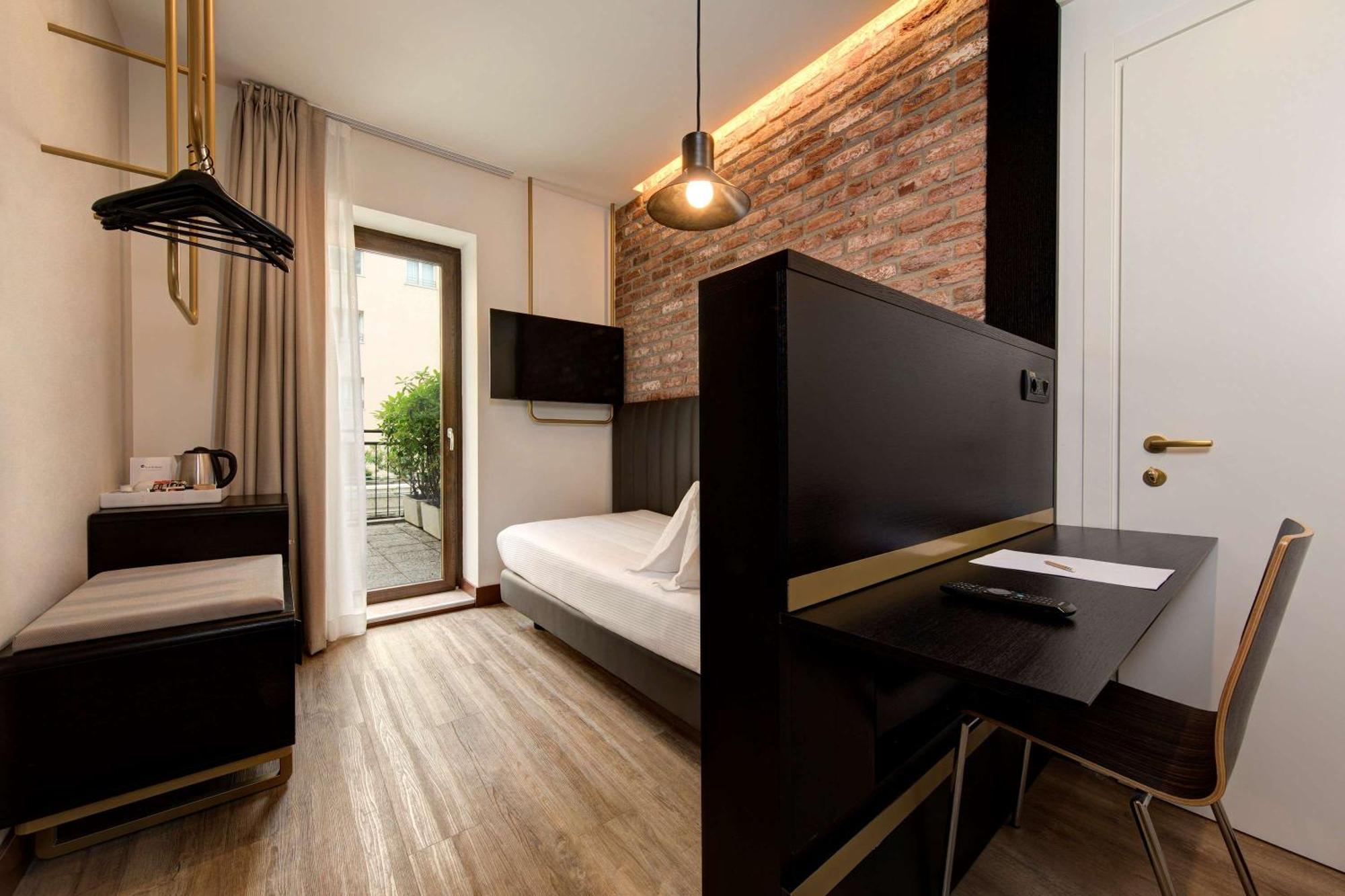 Superior Single Room