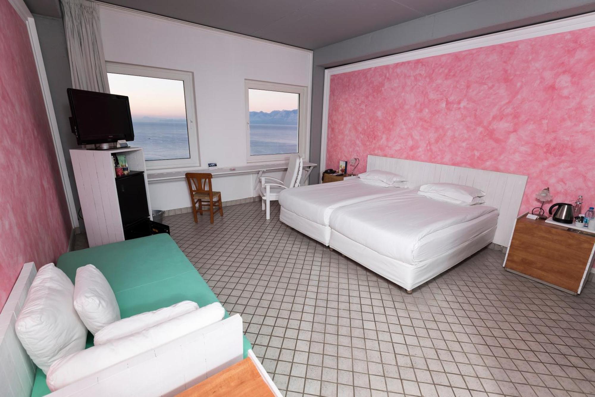 Double or Twin Room with Sea View,1274953018:JPEG