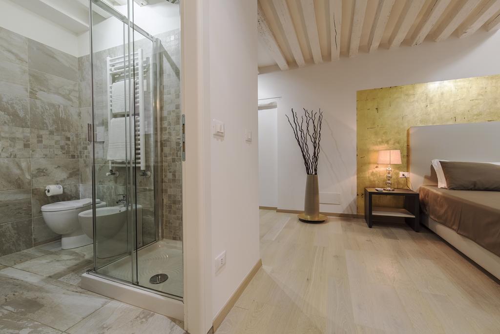 Deluxe Room,127523001:JPEG