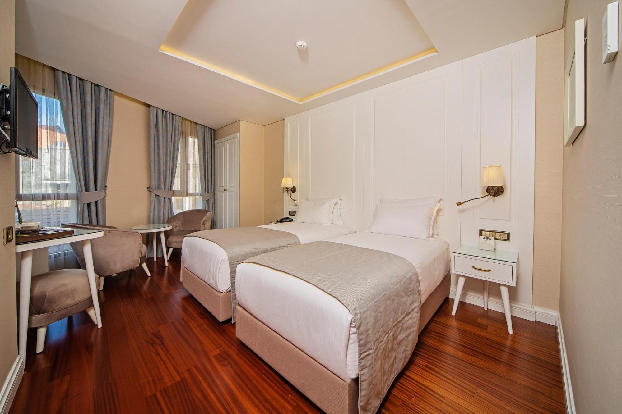 Deluxe Double or Twin Room