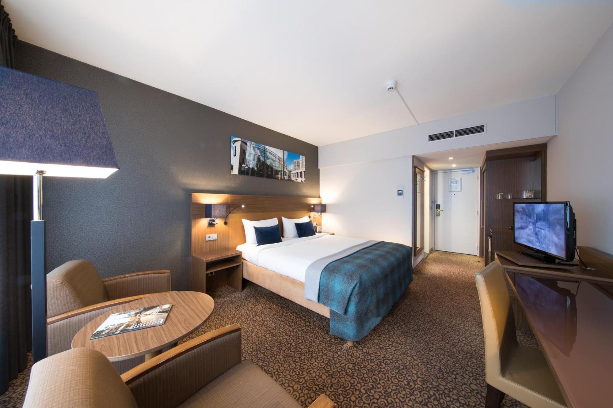 Deluxe Double or Twin Room,1275182755:JPEG
