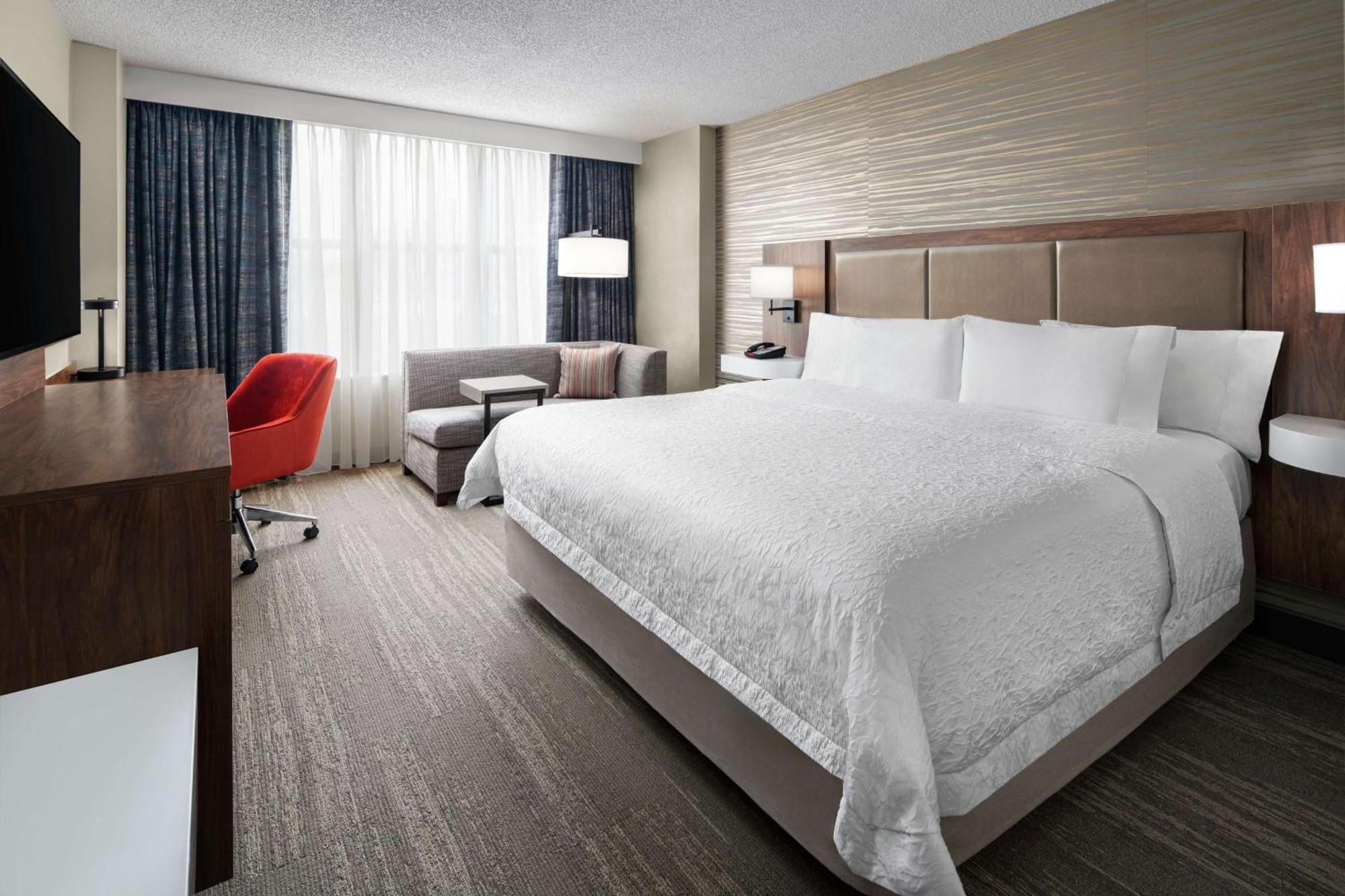 King Room Hearing Access or Non-Smoking