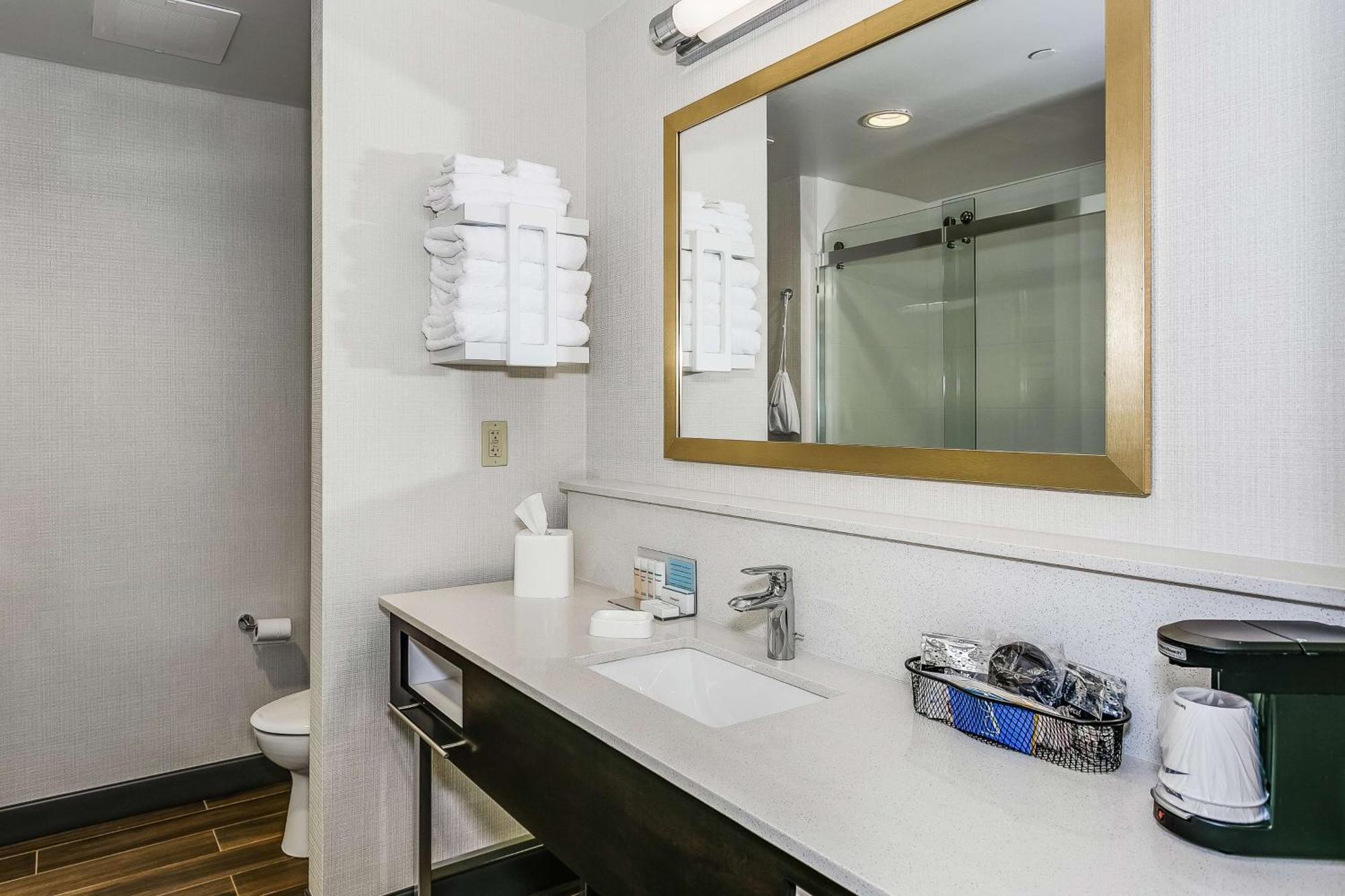 King Room with Sofa Bed and Study - Non-Smoking,1275630874:JPEG