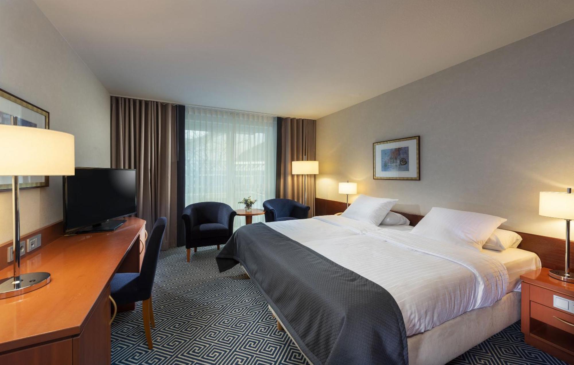 Classic Double Room,1276943686:JPEG