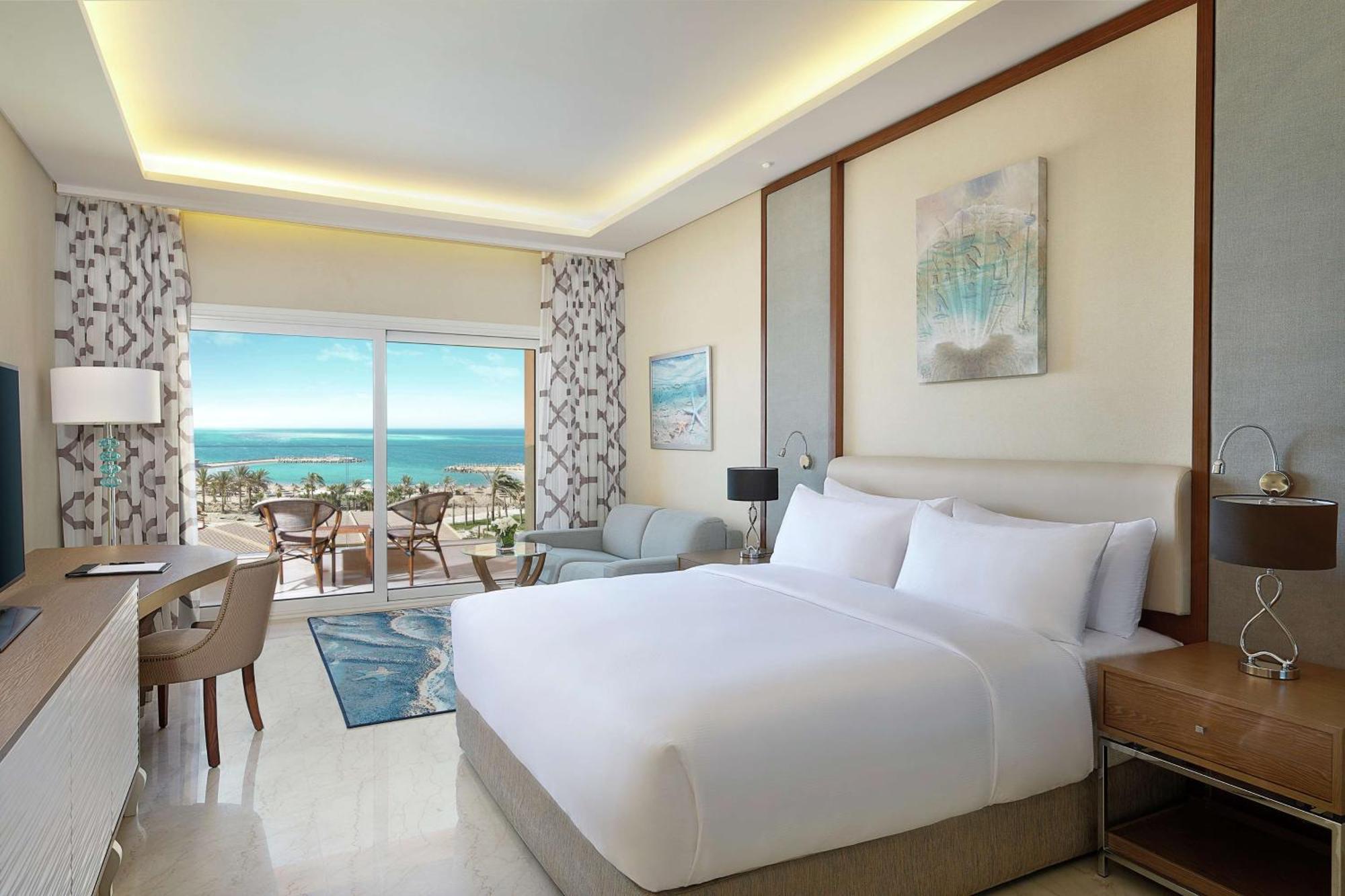 Chambre Lit King-Size Supérieure avec Balcon - Vue sur Mer