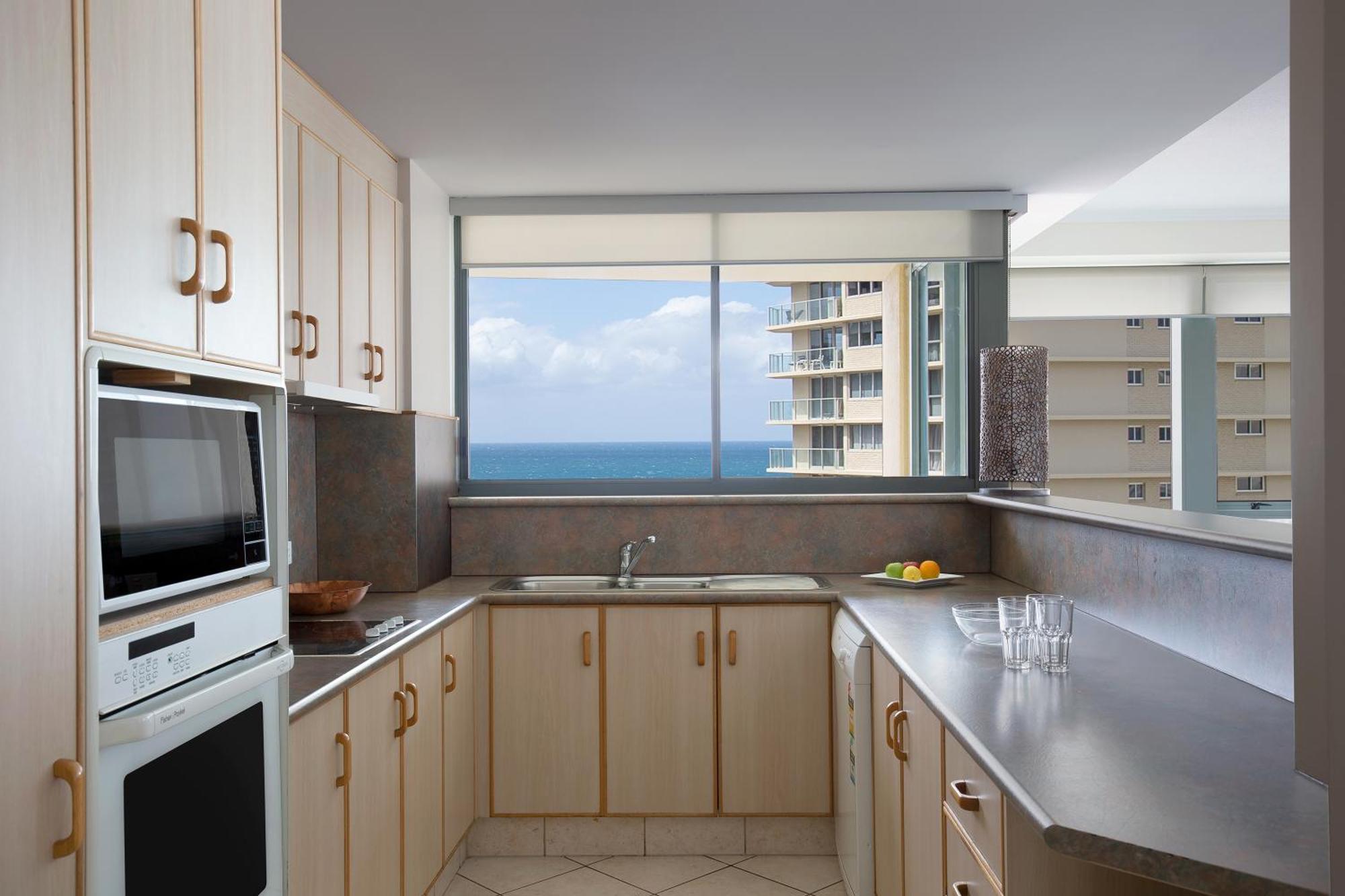 Three-Bedroom Apartment Ocean View