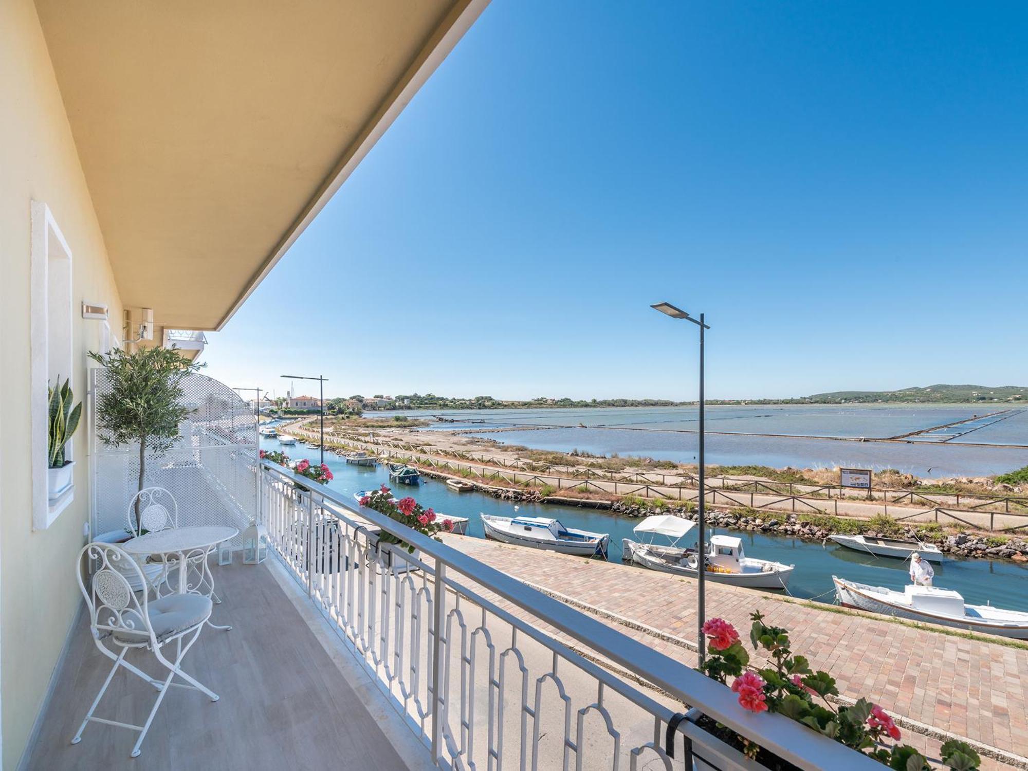 Superior King Room Balcony View
