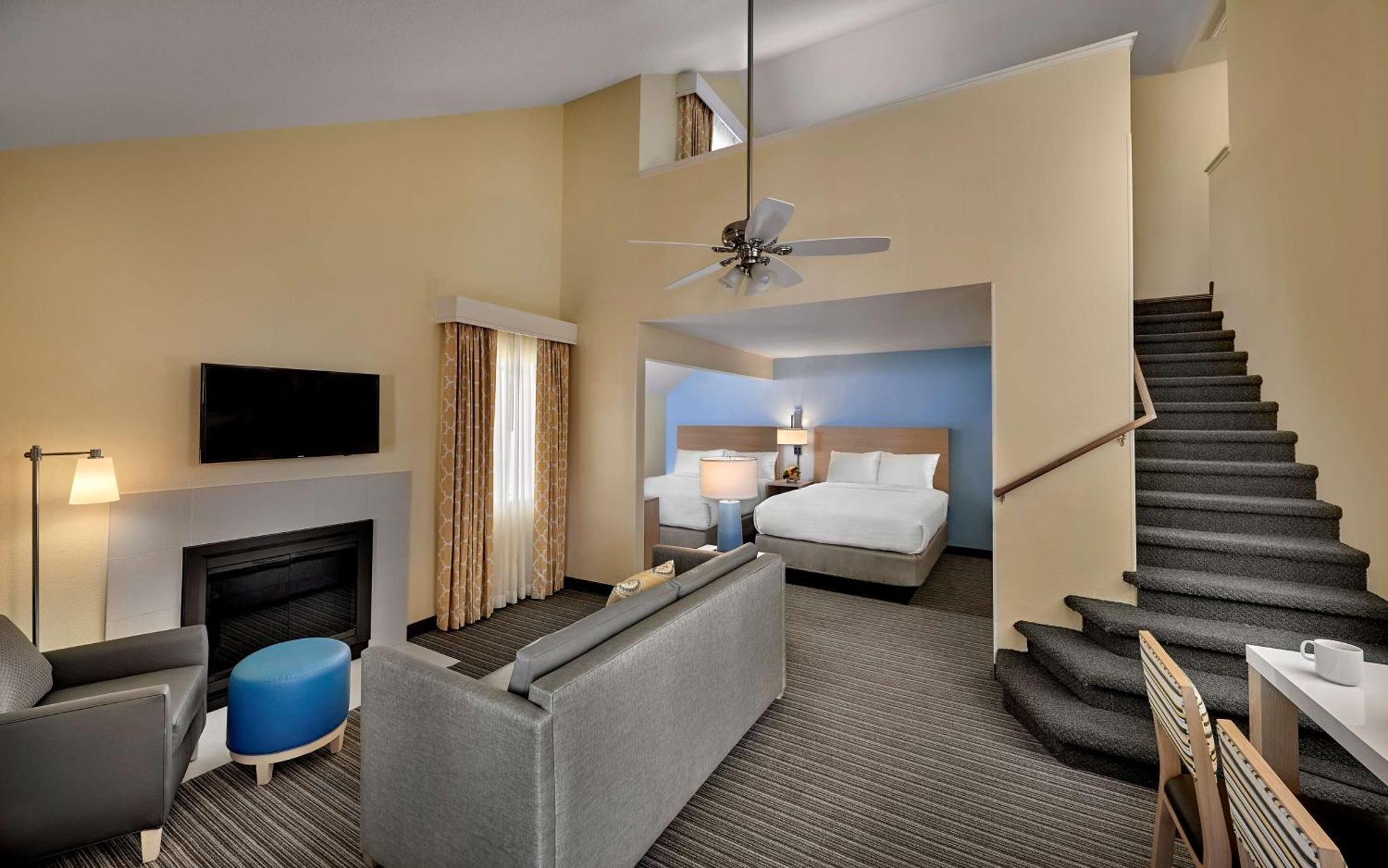 Two-Bedroom Loft Suite - King + Two Doubles,1280587276:JPEG