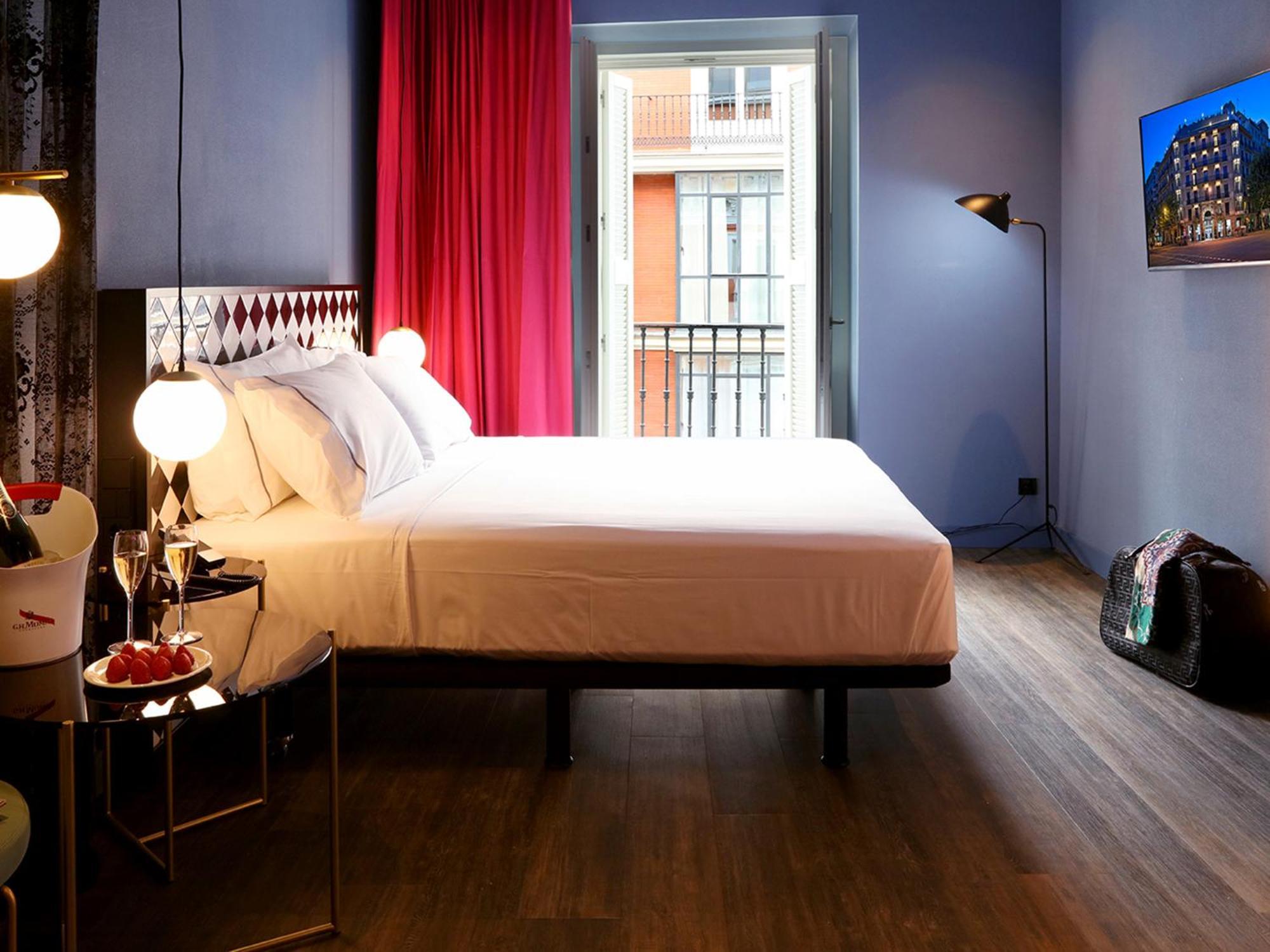 Deluxe Double Room Bath
