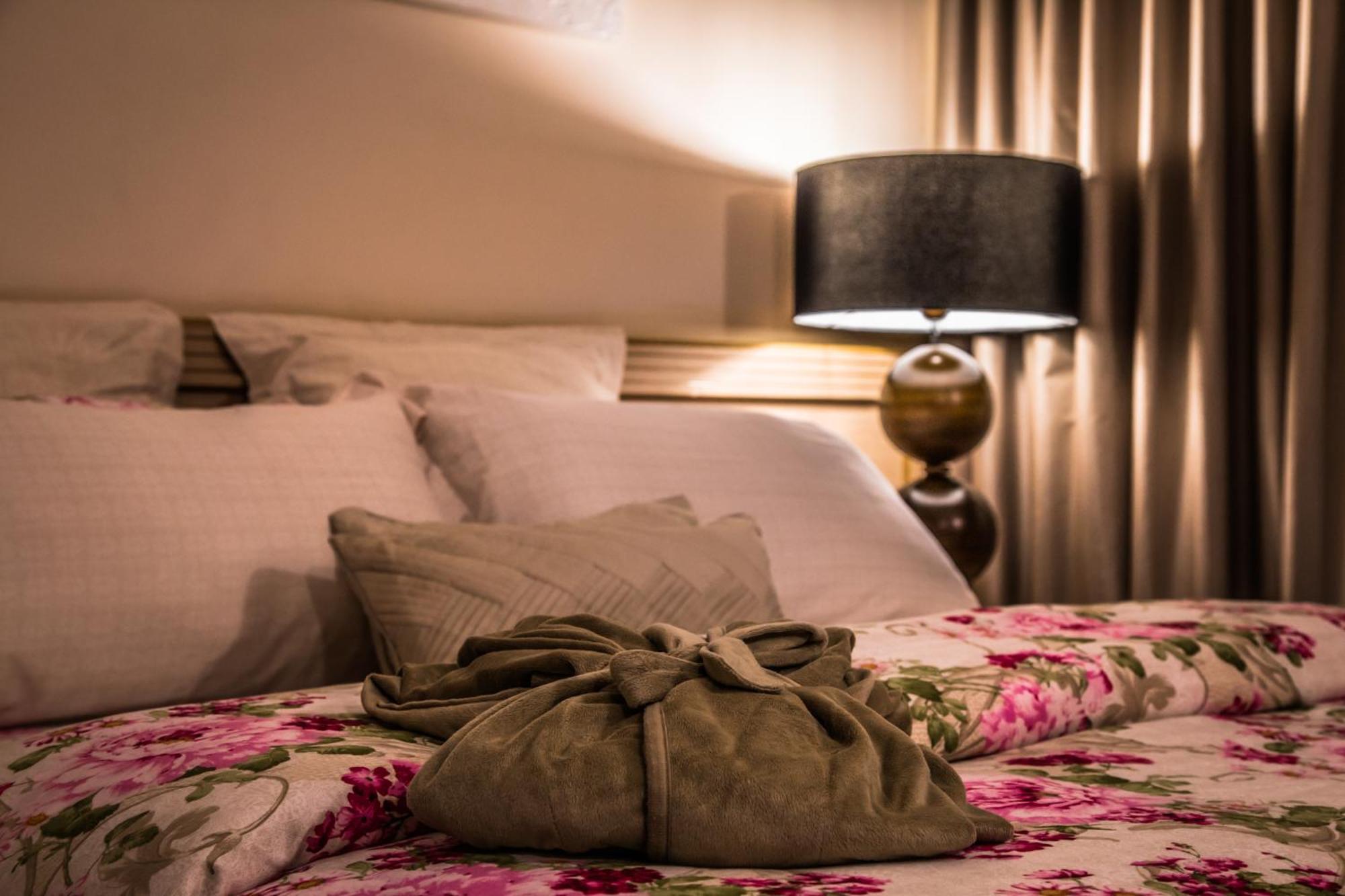 Deluxe Room,1282861957:JPEG