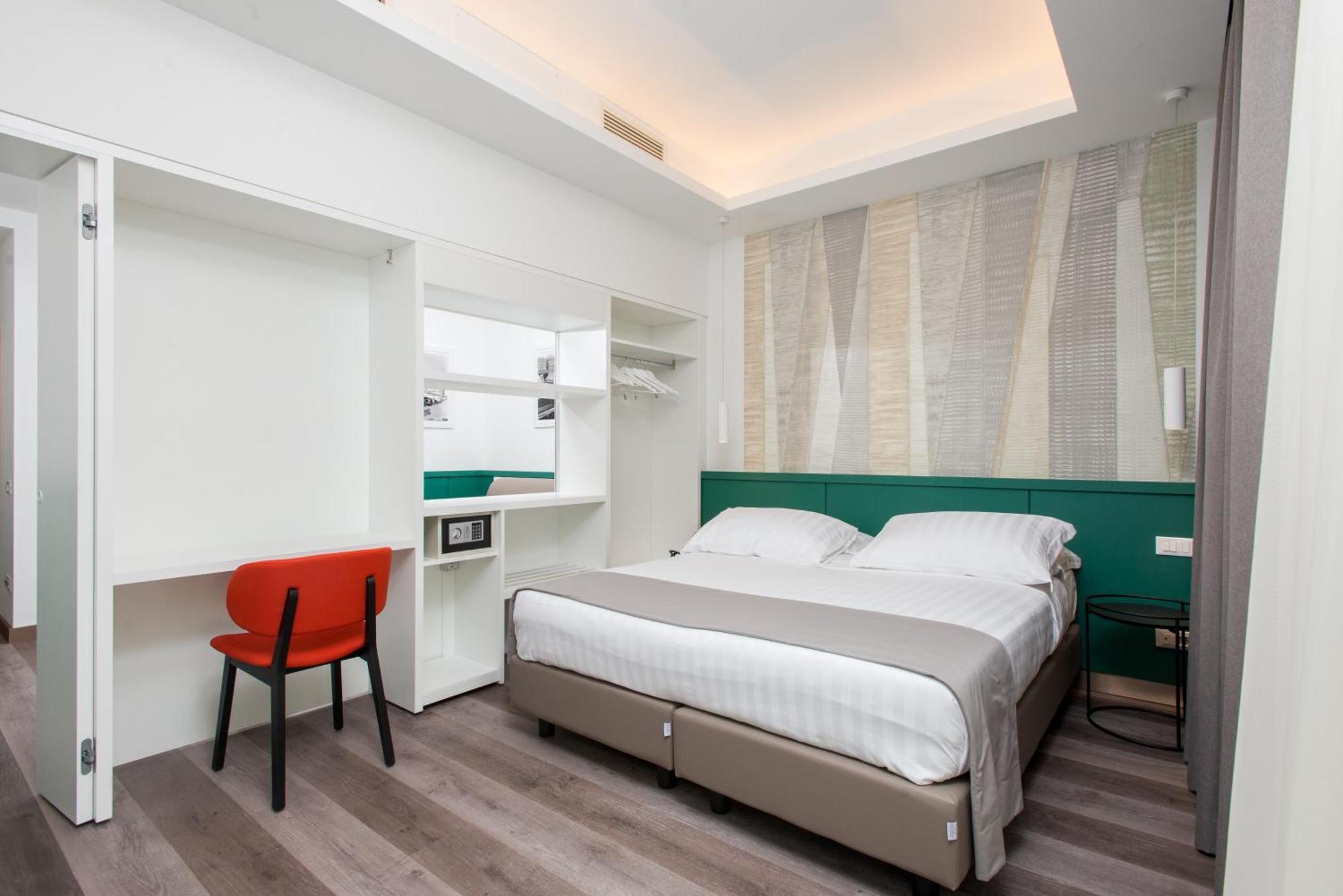 Standard Double or Twin Room an internal view the gallery