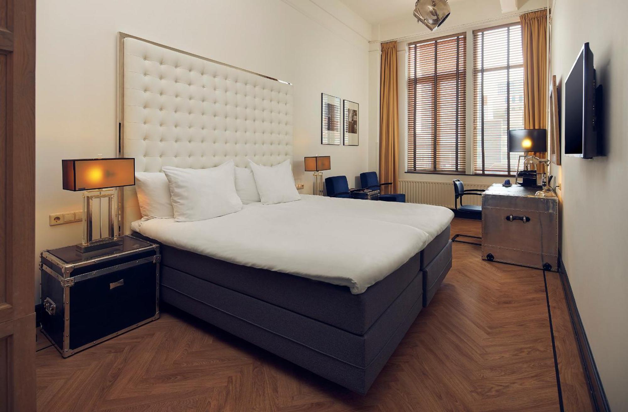 Wilhelminapier Room,1285154149:JPEG