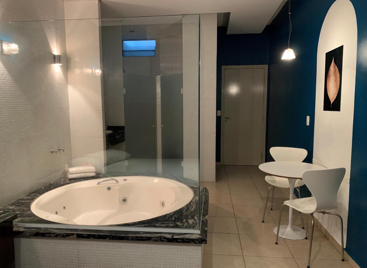 Deluxe Double Room Bath