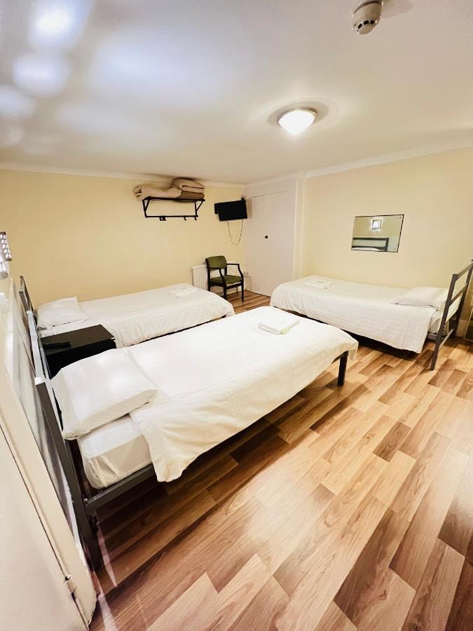 Single Room Private Bathroom