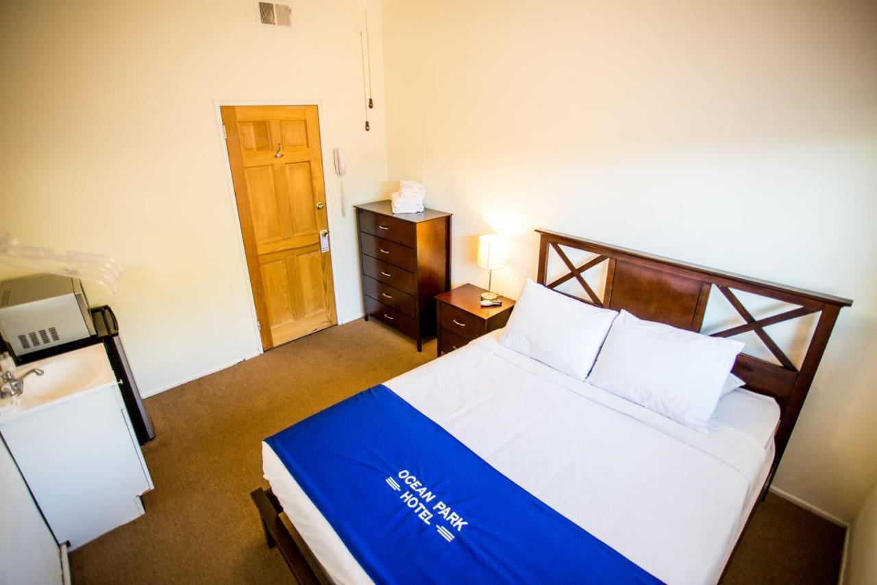 Queen Room ADA