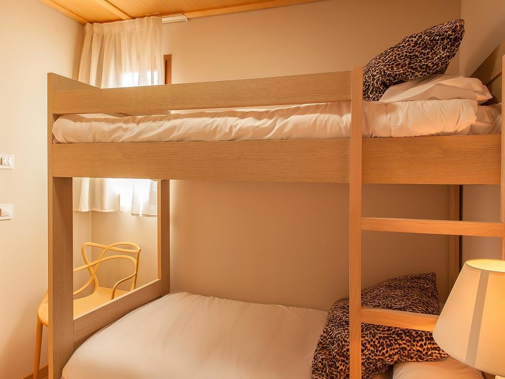 Bungalow Deluxe con acceso al parque Terra Natura (2 adultos + 1 niño)