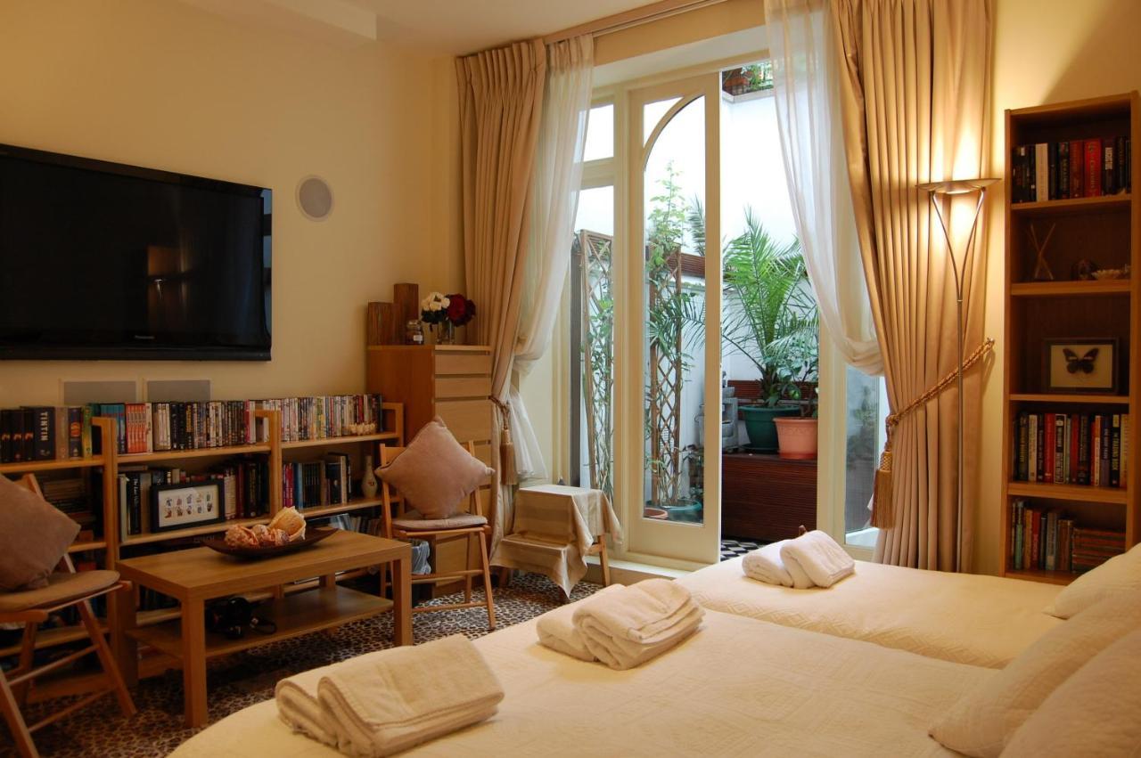 Double Room Private Bathroom