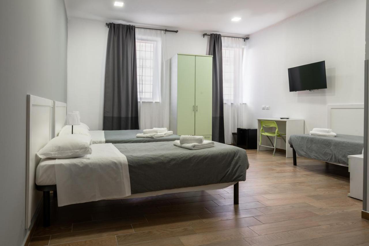 Vierbettzimmer mit eigenem Bad