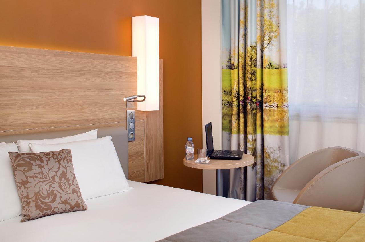 Classic Double Room King Size Bed