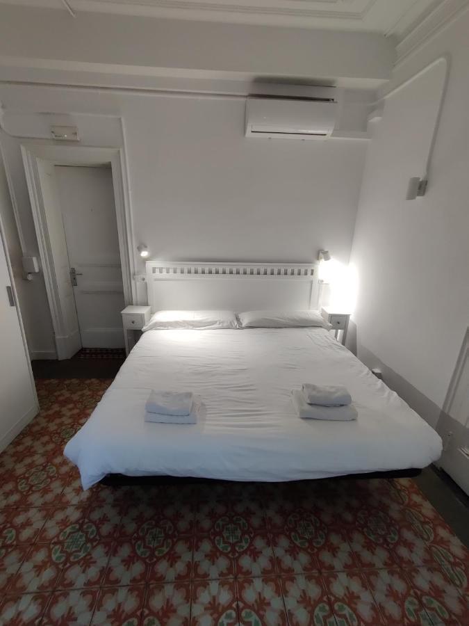 Double or Twin Room Private Bathroom
