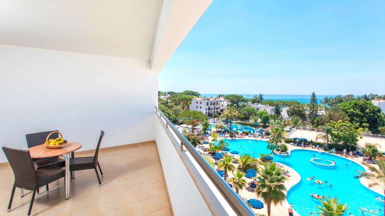 One-Bedroom Apartment Sea View