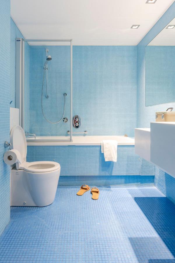 Salon Room sea view & bath