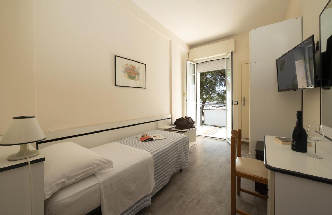 Single Room Balcony