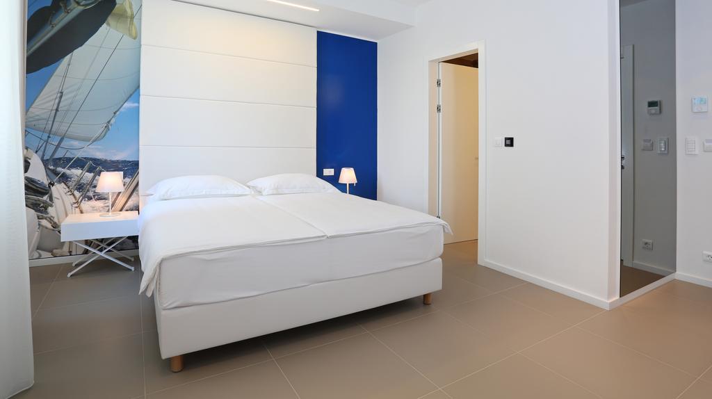 Deluxe Double Room City View