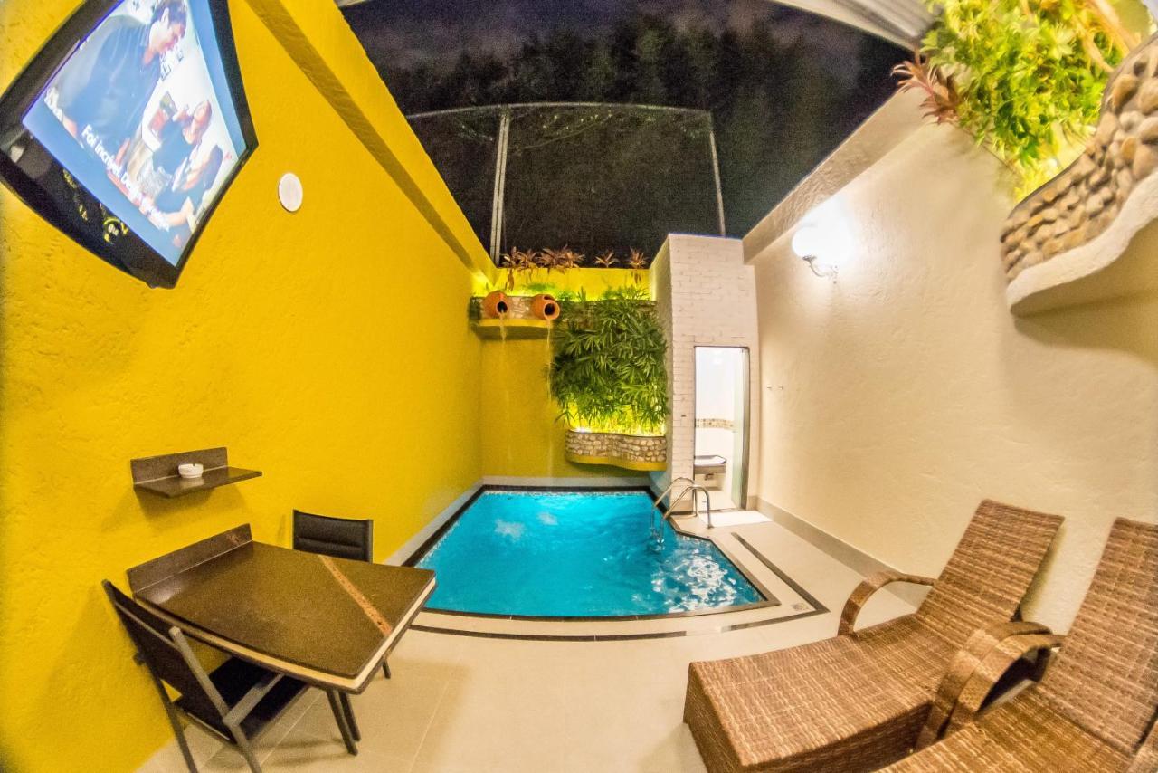 Deluxe Double Room Pool Access