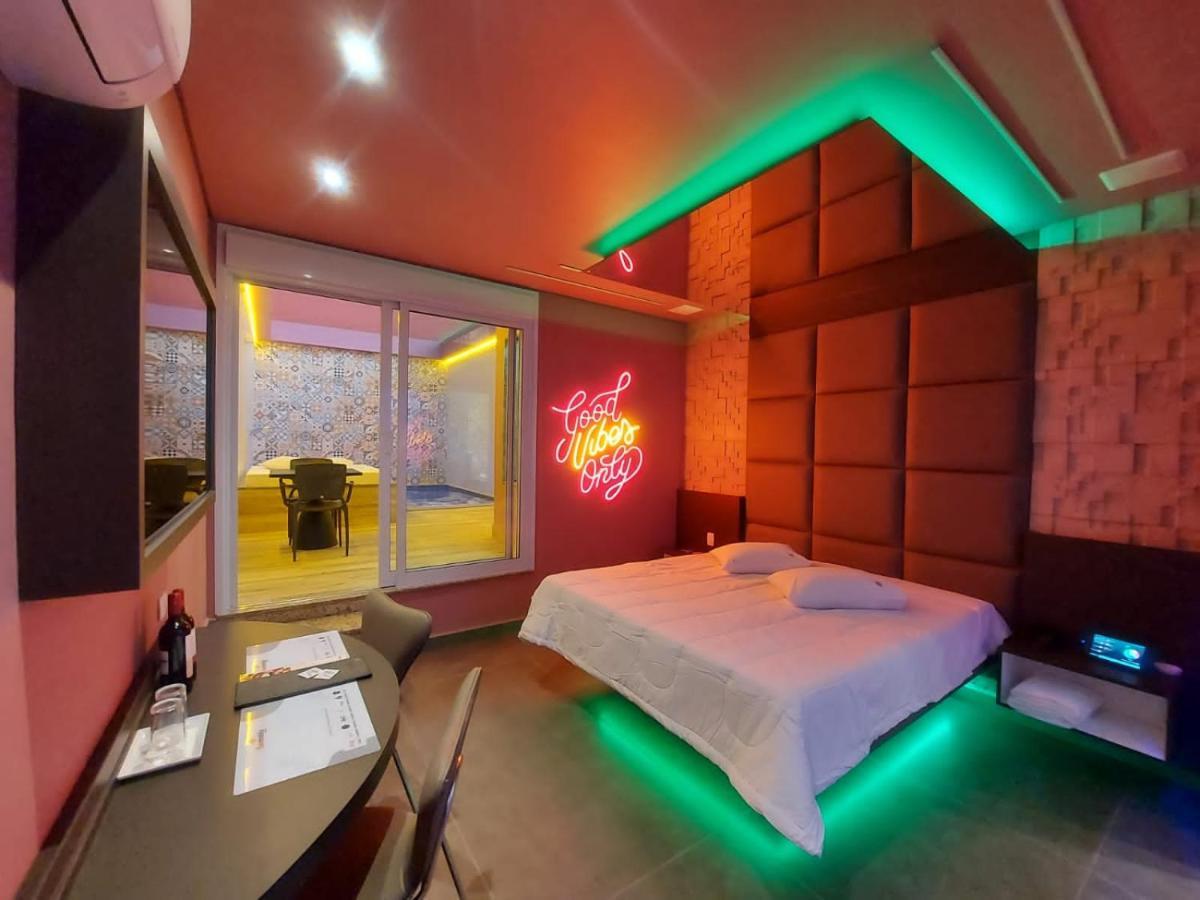 Deluxe Double Room Pool Access