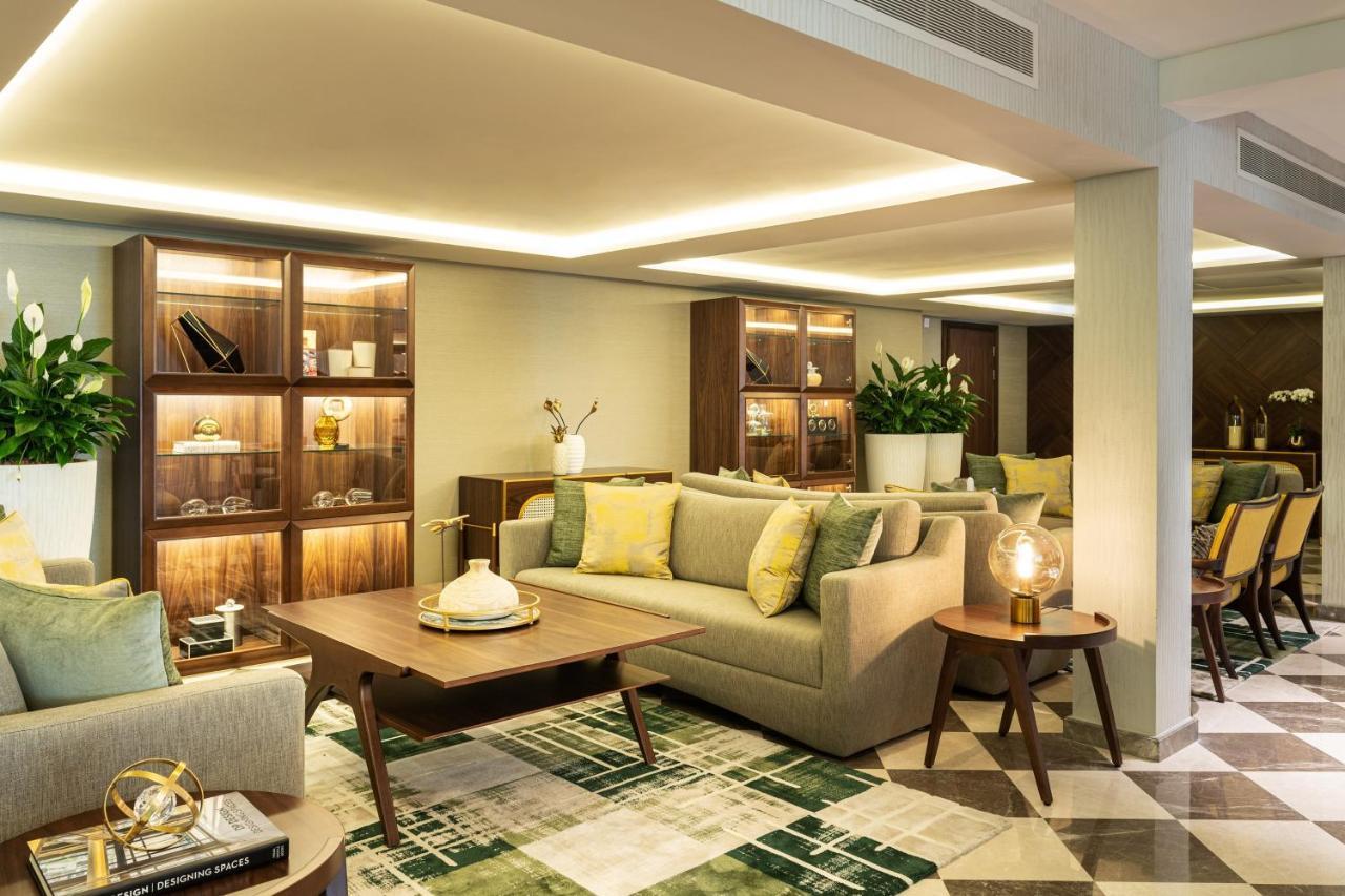 Le Meridien Club Room Garden View Executive Lounge Access