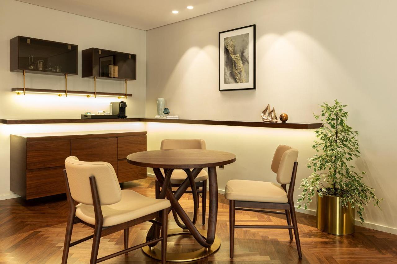 Premium Suite Larger Suite Garden View Executive Lounge Access
