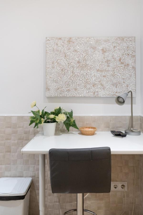 Single Room Private Bathroom