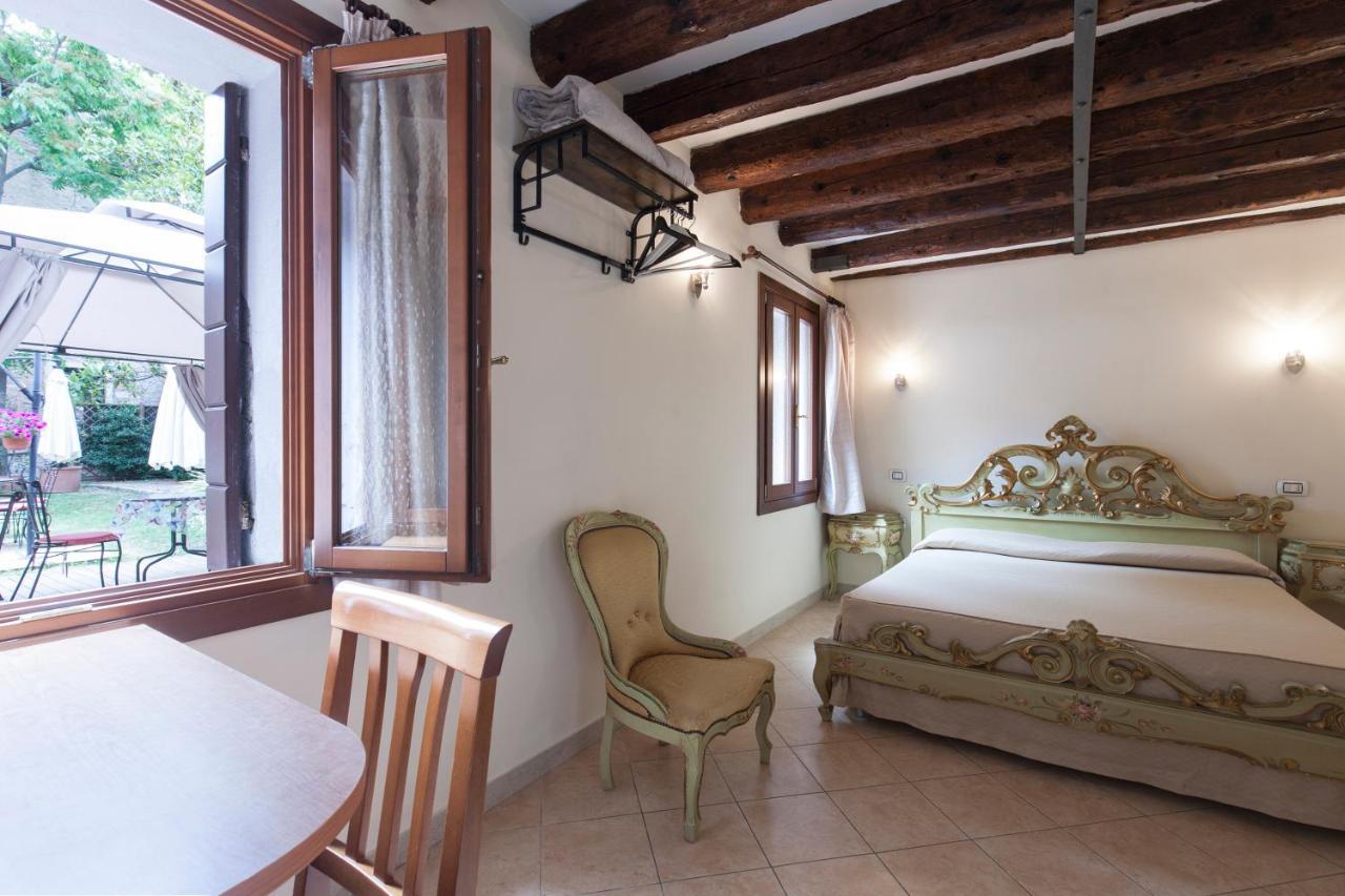 Double Room Garden View