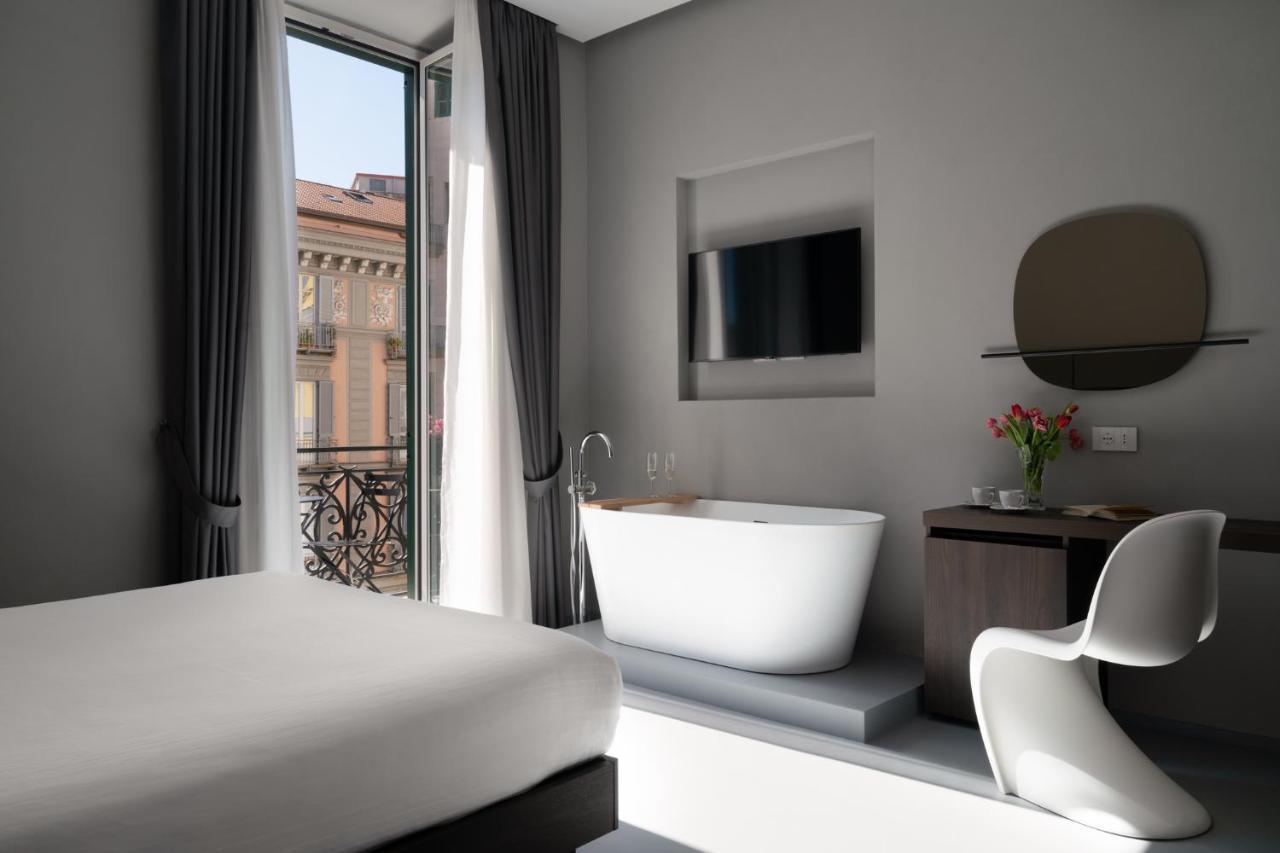 Deluxe Double Room Bath