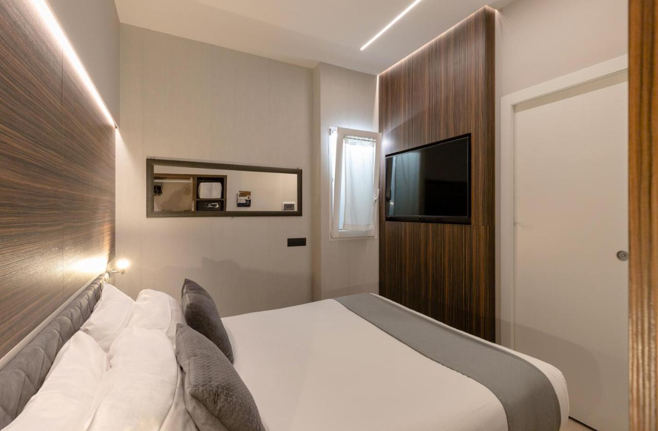 Deluxe Queen Room Two Queen Beds