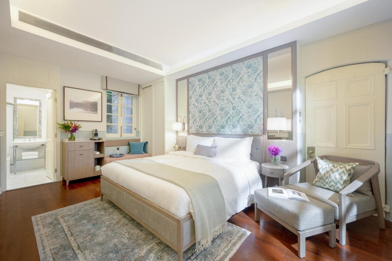 Lower Floor Suite