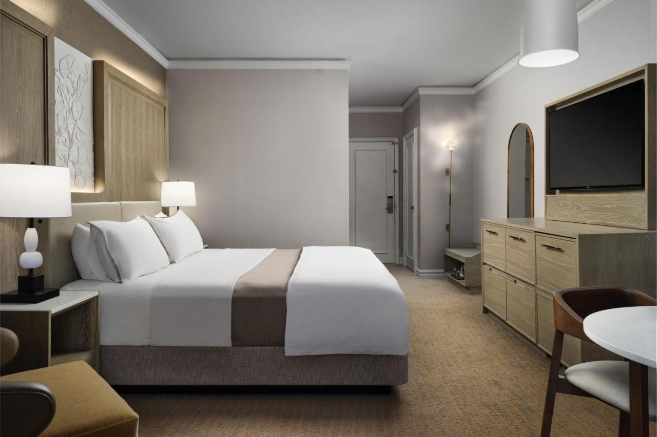 Standard King Room