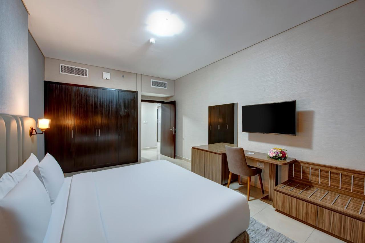 Standard One Bedroom Apartment on F&B