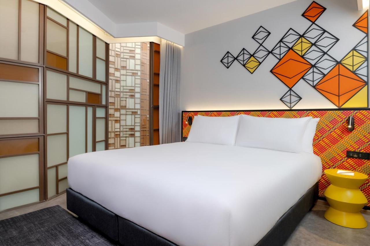 Superior Zimmer mit Kingsize-Bett und Atriumblick