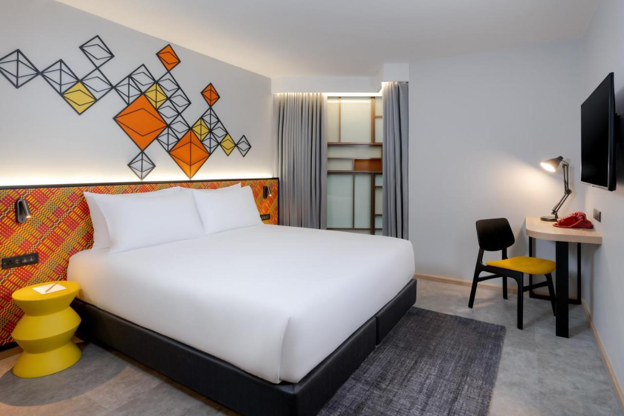 Premium Zimmer mit Kingsize-Bett und Atriumblick