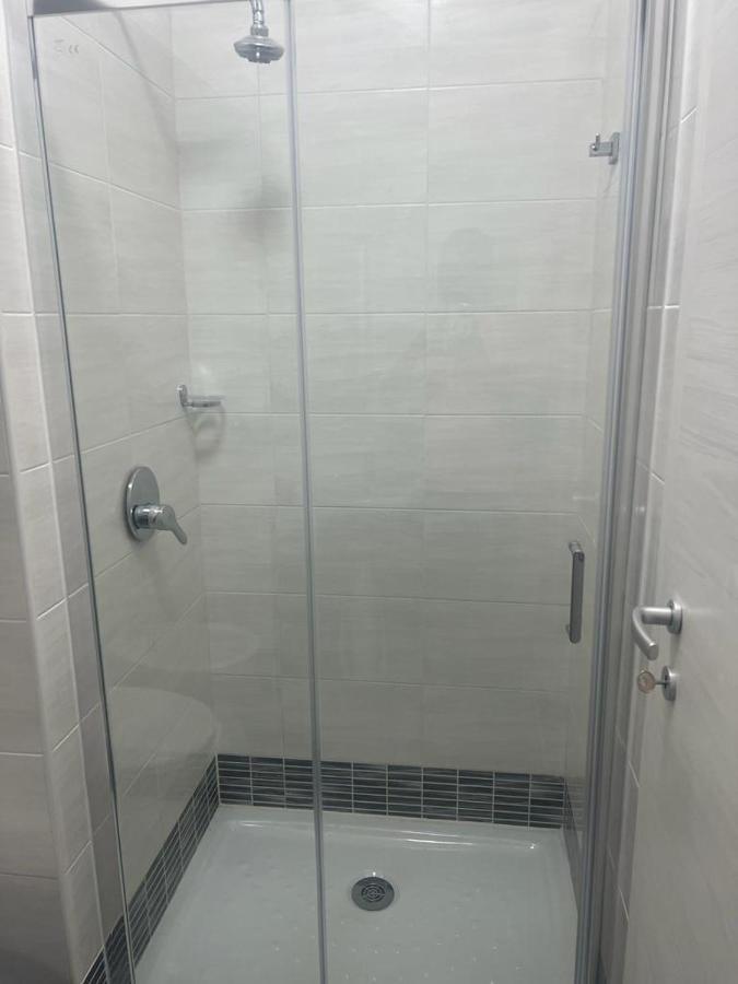 Quadruple Room Bathroom