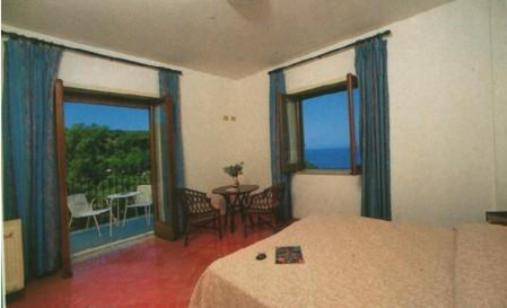 Triple Room Sea View