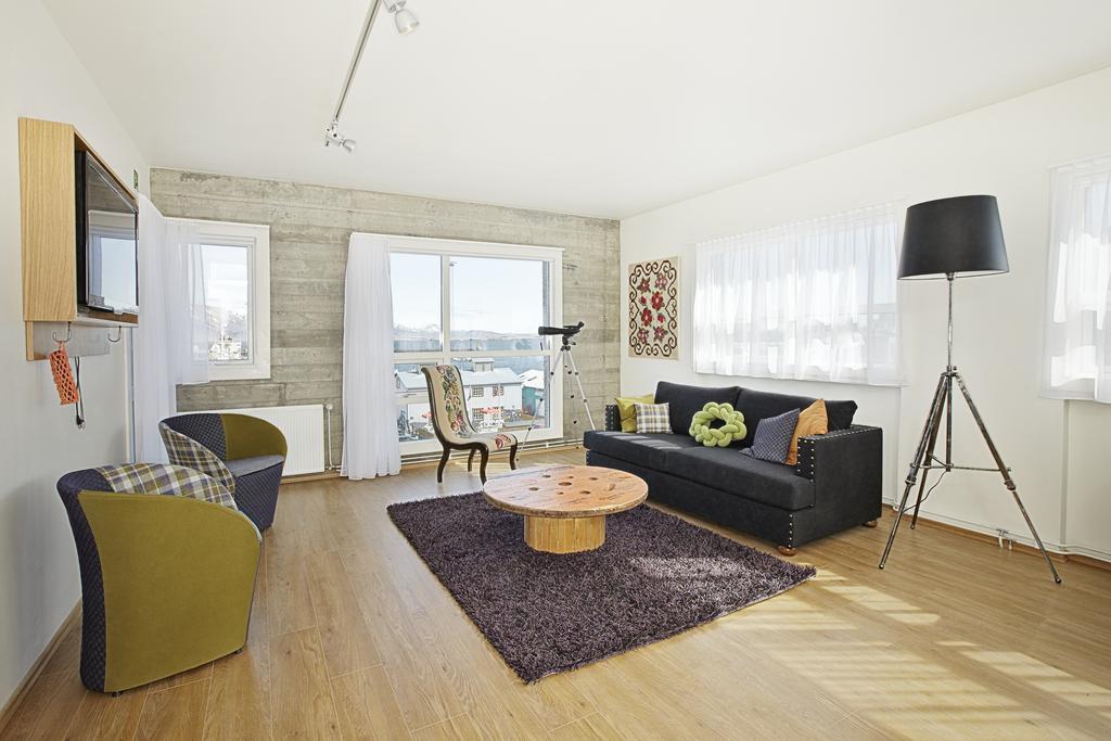 Suite mit Kingsize-Bett und Meerblick