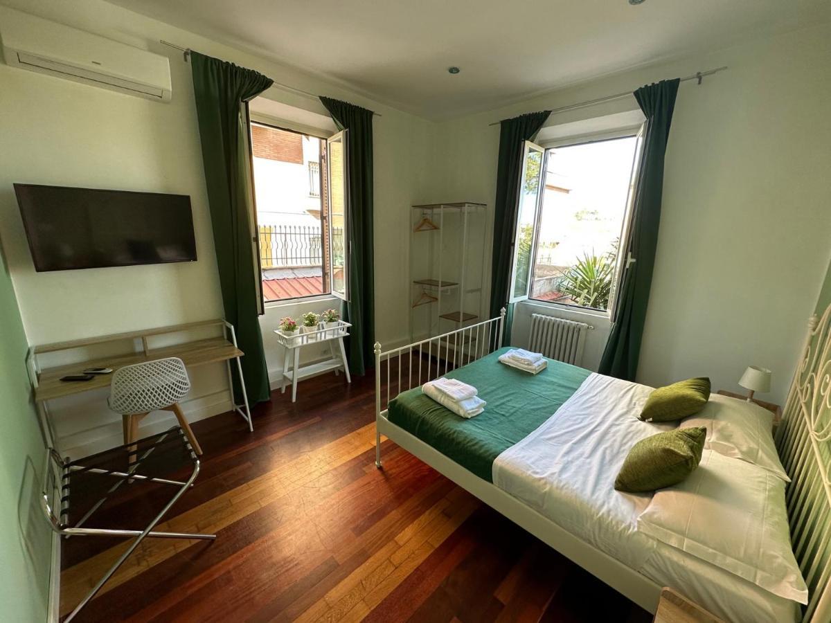 Double Room Private External Bathroom